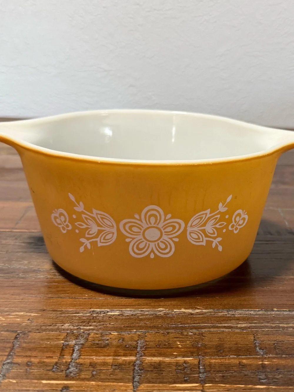 Vintage Yellow Pyrex 473 1qt